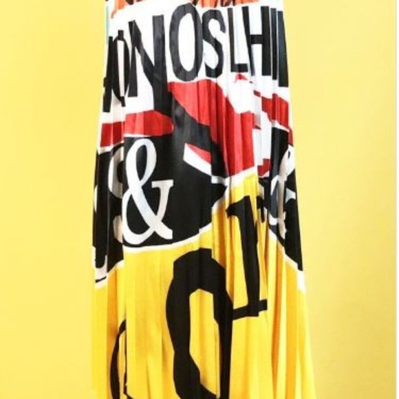 Voguish Graphic-Print Skirt - Picture 3 of 5